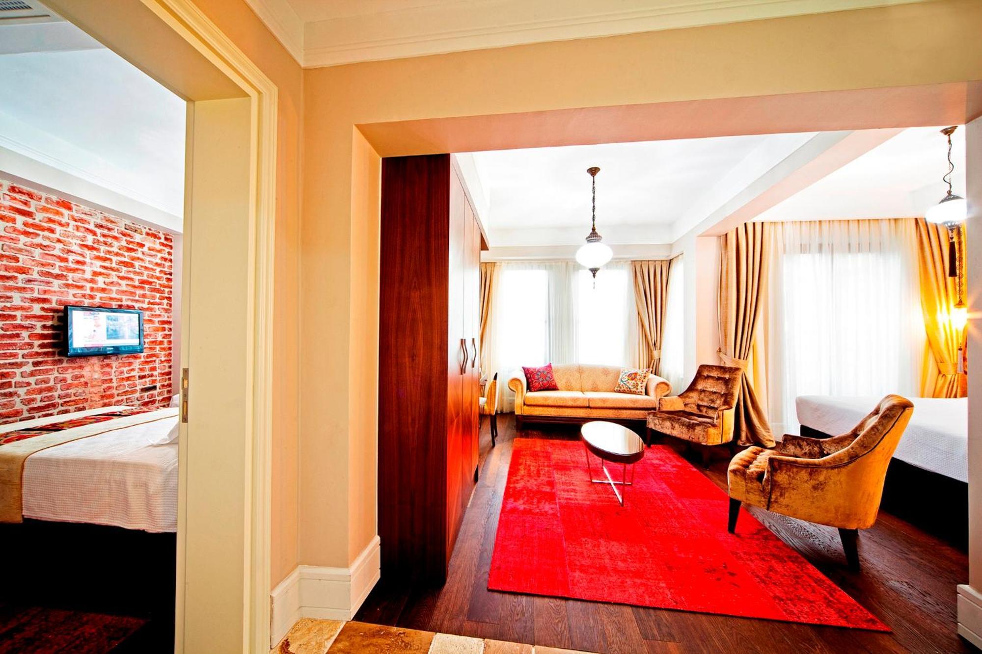 Hippodrome Otel 3*